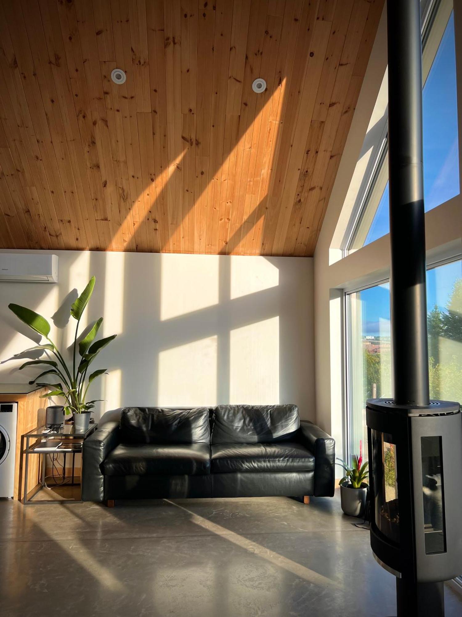 Magical Loft : Breathtaking View & Cozy Fireplace Chicoutimi エクステリア 写真